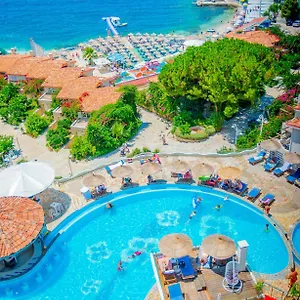 Bougainville Bay Саранда